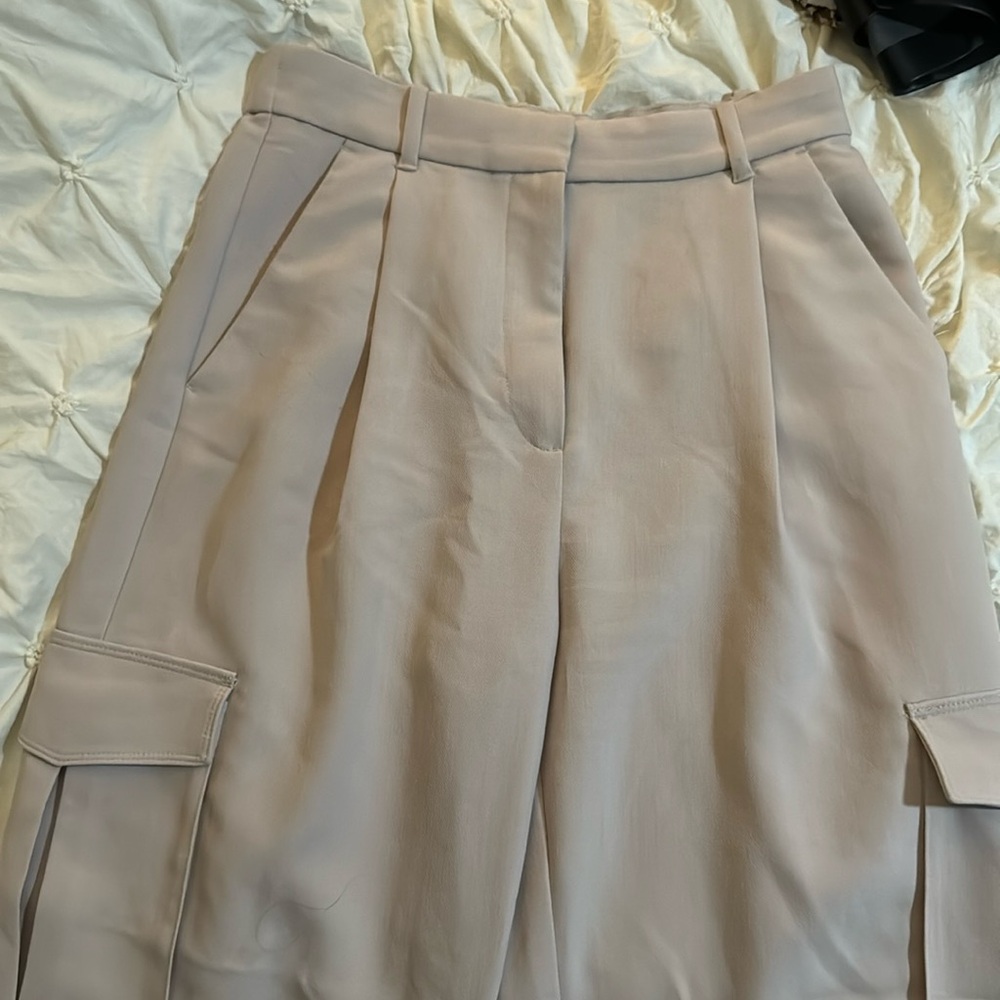 Abercrombie women’s cargo pant